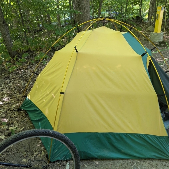 Vintage MEC Tent - Picture 2 of 4